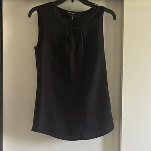 Nice+Zoe Black Sleeveless Blouse